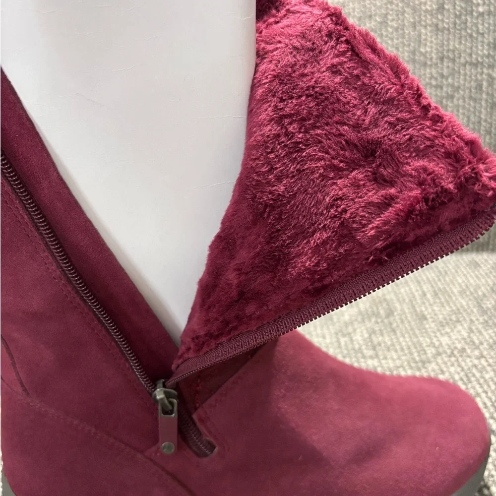 Lands End Women's Burgundy Quilted Faux Fur Lined Winter Boots Size 7D - Picture 5 of 7